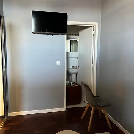 Πανσιόν Residencial Φουνκάλ