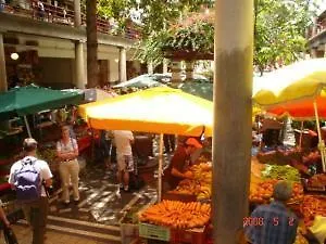 Residencial Πανσιόν 2*