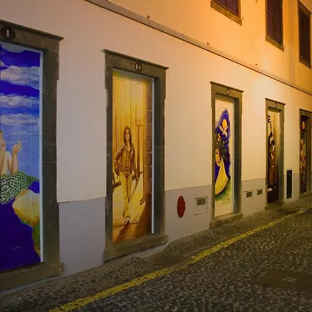 Residencial Πανσιόν 2*