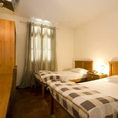 Residencial Πανσιόν Φουνκάλ